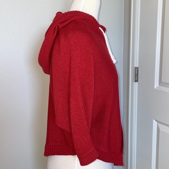 H&M DIVIDED hooded poncho 3/4 sleeve sweater in women’s size 2 - Picture 9 of 10